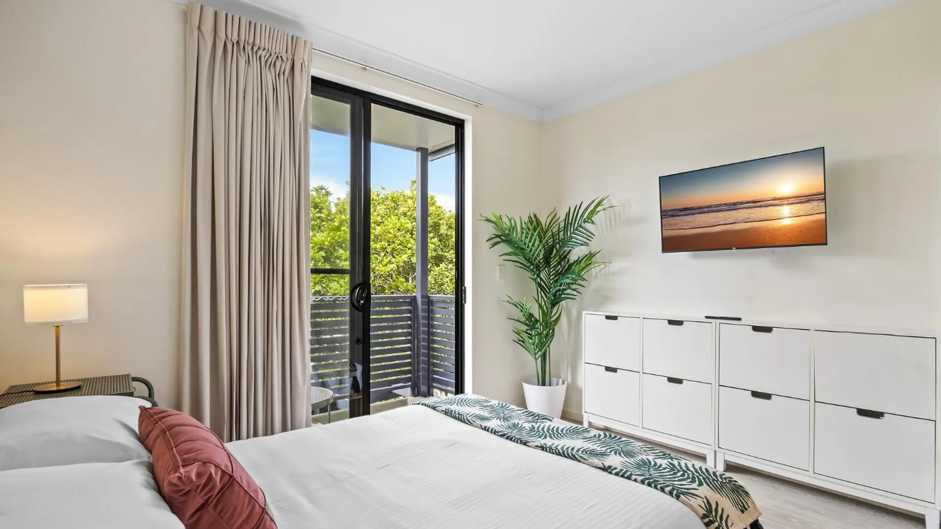 Comfy Studio Apartment In Marcoola Beach